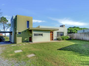 PH · 117m² · 4 Ambientes · 1 Cochera · Venta Casa 3 Dorm. Punta Colorada