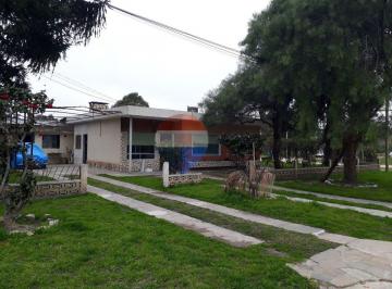 Casa · 164m² · 4 Ambientes · Venta Casa Gran Terreno Esquina, Atlántida