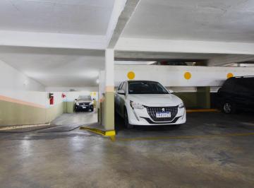 Garage · 12m² · Venta Cochera Cubierta Suipacha y Juncal
