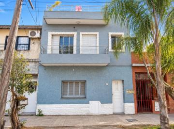 PH · 52m² · 3 Ambientes · Venta PH 3 Amb con Balcon Patio y Terraza Caseros
