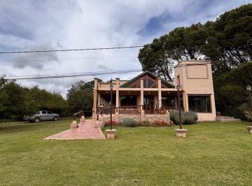 Local comercial · 207m² · 1 Cochera · Alquiler Local Gastronómico Completo Villa Ventana