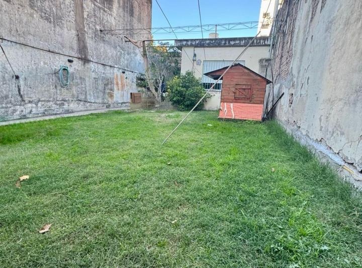 Terreno · 215m²