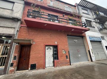 PH · 87m² · 3 Ambientes · PH Quincho Equipado Terraza Parrilla Limit Pompeya