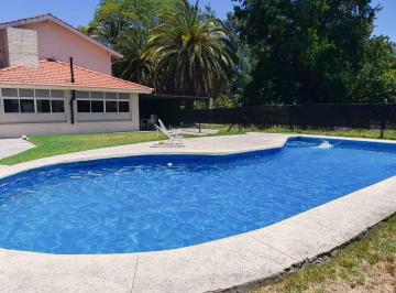 Casa · 230m² · 5 Ambientes · 2 Cocheras · Casa Canning Venta 5 Ambientes Los Rosales Pileta