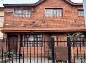 PH · 96m² · 4 Ambientes · 1 Cochera · Duplex en Venta 4 Ambientes con Jardin y Cochera en Munro