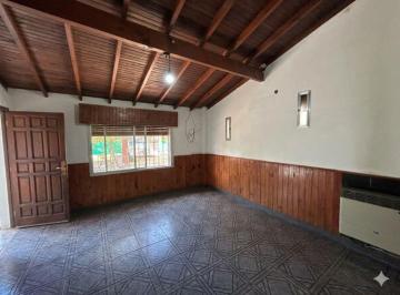 Casa · 70m² · 3 Ambientes · 1 Cochera · Venta Casa 3 Ambientes Pilar Jardin Cochera Local