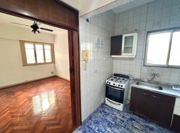 Departamento · 40m² · 2 Ambientes · Venta Dto 2 Amb. Lateral 1 Piso X Esc V. Mitre Lum