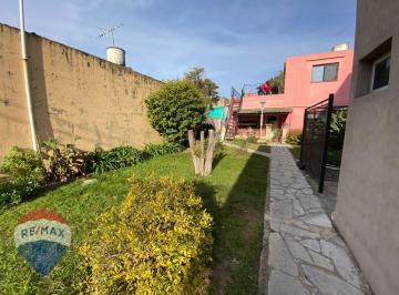 Casa · 185m² · 4 Ambientes · 1 Cochera · Venta Casa 3 Amb + 2 Deptos, Victoria
