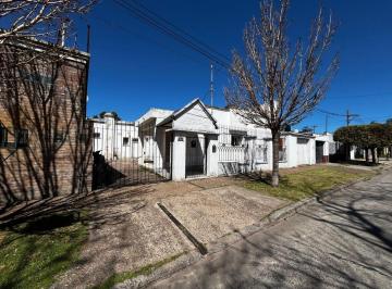 Casa · 300m² · 8 Ambientes · 1 Cochera · Venta 4 Viviendas Ideal Inversion, San Nicolas