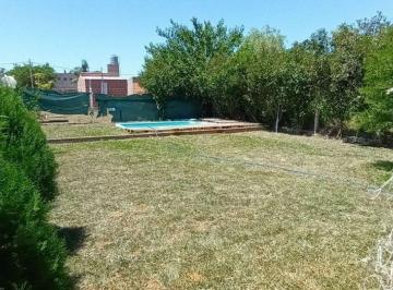 Casa · 102m² · 3 Ambientes · Se Vende Casa con Gran Potencial, 2 Dormi y Pileta