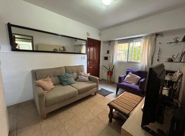 Departamento · 71m² · 4 Ambientes · 1 Cochera · Departamento en Venta Tres Dorm. - B. Belgrano