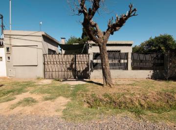 Casa · 65m² · 3 Ambientes · 1 Cochera · Venta Casa 3 Ambientes Ituzaingo