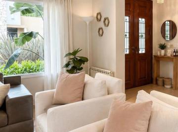 Casa · 230m² · 6 Ambientes · 2 Cocheras · Casa en Venta Barrio Privado Nuevo Precio!