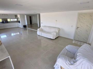 Departamento · 210m² · 8 Ambientes · 1 Cochera · Departamento Penthouse en Ezeiza con Cochera