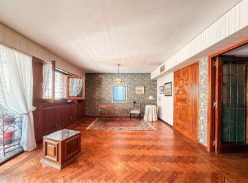 Departamento · 150m² · 6 Ambientes · 1 Cochera · Piso en Venta La Plata