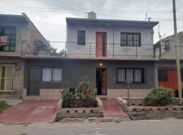 Casa · 132m² · 6 Ambientes · Venta Casa de 4 Dorm. en La Heras.