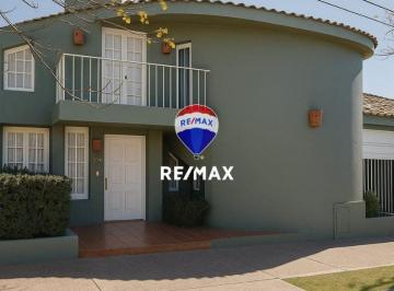 Casa · 260m² · 4 Ambientes · 2 Cocheras · Venta Casa 4 Ambientes Metan Leandro Alem Oeste