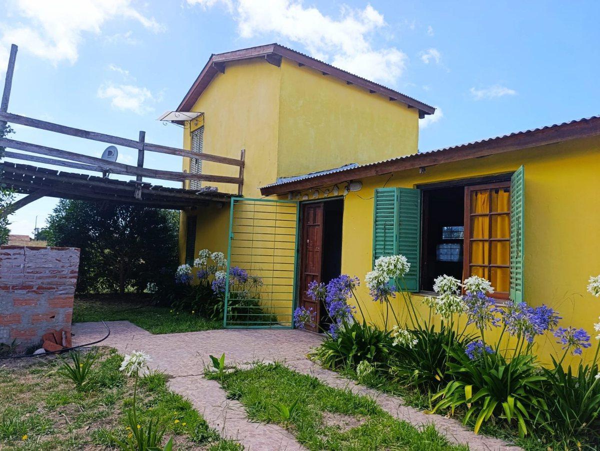 Casa estilo campo 3 amb, 468m² en San Eduardo del Mar, cerca de la playa