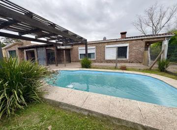 Casa · 200m² · 7 Ambientes · 2 Cocheras · Venta Casa 3 Dorm con Piscina en Salinas Sur