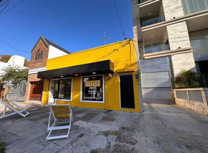 Terreno · 296m²