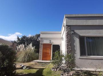 Hotel · 250m² · 12 Ambientes · 6 Cocheras · Complejo de Cabañas - 5 Dorm. 5 Baños - 2.018 m² - Capilla del Monte, Córdoba
