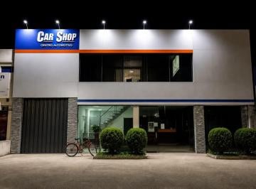 Local comercial · 574m² · 5 Cocheras · Venta Amplio Local Comercial. 574 m².