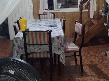 Casa de 7 ambientes, Lomas de Zamora · Chalet a Reparar