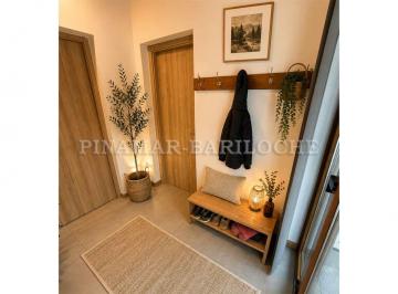 Casa de 5 ambientes, San Carlos de Bariloche · Propiedad con Piscina Climatizada Cercana a Lago Gutiérrez - Cap 9 Pers y Hasta 18 - 417