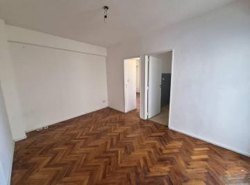 Departamento · 37m² · 2 Ambientes · 2 Ambientes Venta en Almagro con Balcon Luminoso