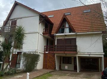 Departamento · 32m² · 2 Ambientes · 2 Cocheras · Departamento 1 Piso X Escalera Duplex 4 Personas