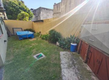 Departamento · 80m² · 3 Ambientes · 1 Cochera · Venta - Departamento - 3 Ambientes - Patio - Cochera - Parque Avellaneda - Apto Credito - Permuta