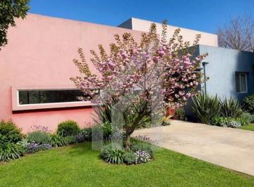 Casa · 252m² · 6 Ambientes · 3 Cocheras · Casa en Venta en Altos del Barranco, Manuel Alberti, Pilar, G. B. a. Zona Norte