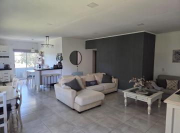 Departamento de 8 ambientes, La Plata · Local Comercial Amplio con 3 Departamentos