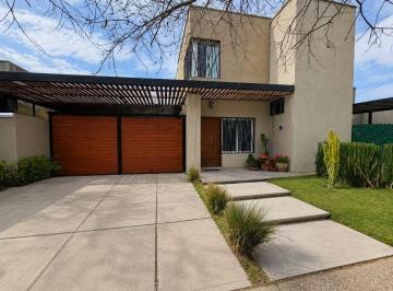 Casa de 6 ambientes, Mayor Drummond · Capital Prop Vende Casa en Barrio Privado Paseo Di Fiore Lujan de Cuyo (Jig)