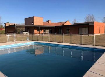 Casa de 10 ambientes, Santa Ana · Casa en Alquiler en Country Campos del Virrey — 3 Dorm., 3 Baños, Pileta y