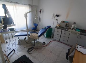 Consultorio · 80m² · 4 Ambientes · Alquilo Como Consultorio Y/o Vivienda