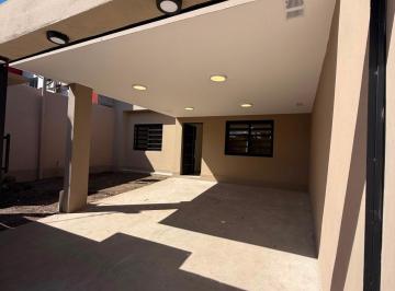 Casa de 5 ambientes, San Miguel de Tucumán · Casa a Estrenar Apto Crédito Hipotecario Frente Parque Guillermina