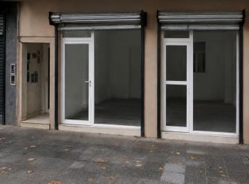 Local comercial de 2 ambientes, Tres de Febrero · Alquiler Local Comercial - Caseros