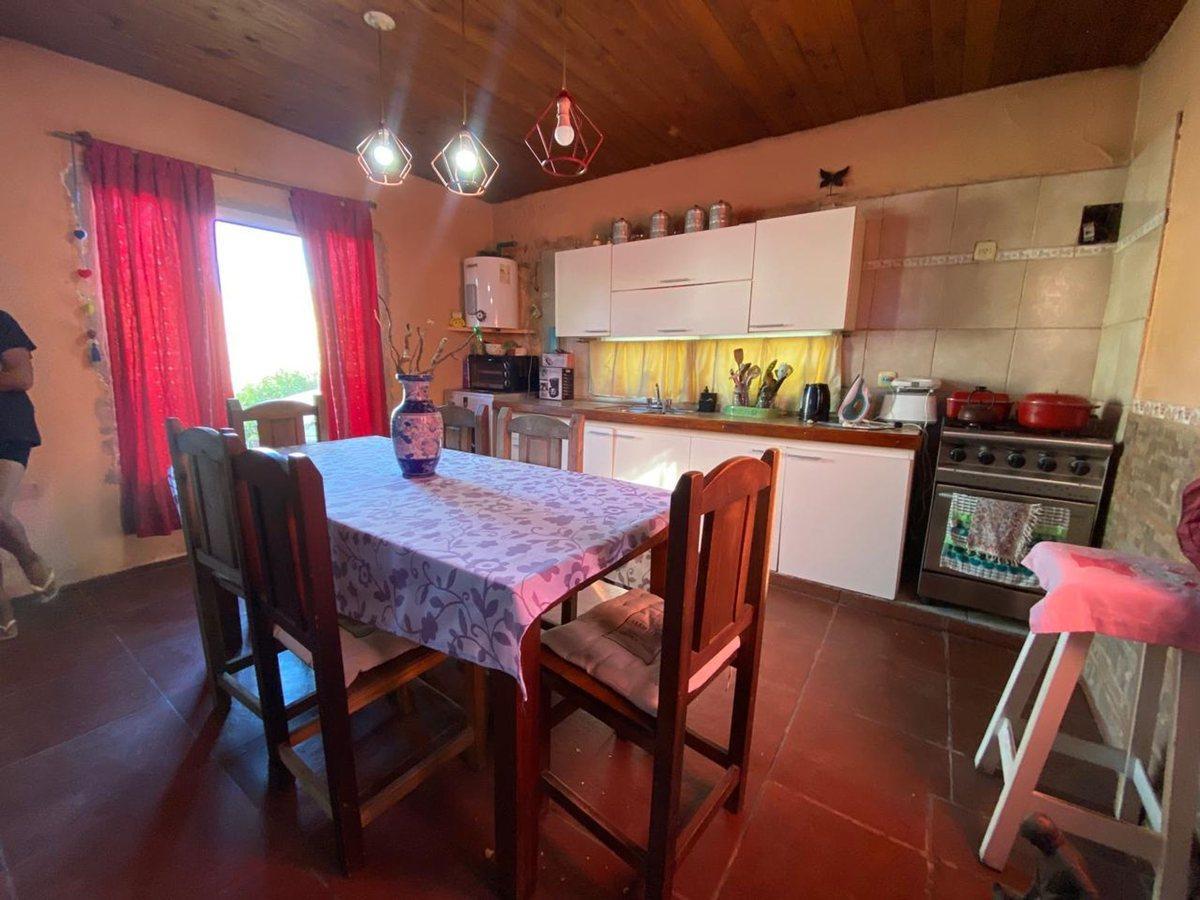 Lote con 2 viviendas (una a terminar) – Zona Ruta 226