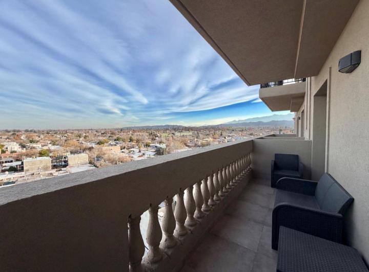 Departamento · 102m² · 4 Ambientes · 2 Cocheras