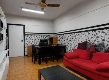 Departamento · 51m² · 3 Ambientes · Venta Departamento 3 Amb - con Balcon en Flores