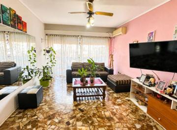 Departamento · 92m² · 4 Ambientes · Venta Departamento 4 Amb Luminoso Balcon Frente