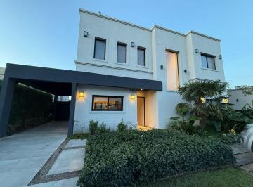 Casa · 315m² · 6 Ambientes · 1 Cochera · En Venta Casa 6 Amb Barrio San Ramiro - Pilar