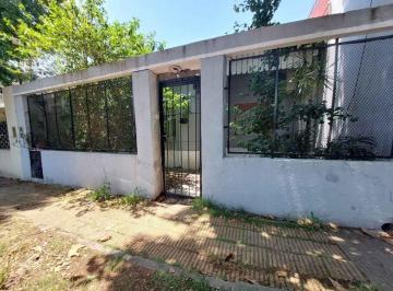 Casa · 190m² · 4 Ambientes · 1 Cochera · Venta Casa 4 Ambientes Martínez a Refaccionar