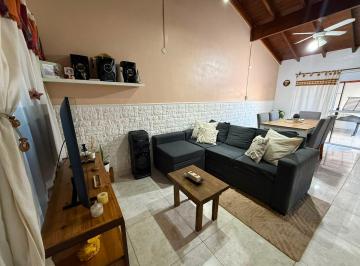 Casa · 100m² · 4 Ambientes · 1 Cochera · Casa 4 Ambientes Venta Garin Barrio Amad