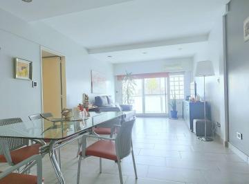 Departamento · 88m² · 4 Ambientes · 1 Cochera · Alquiler 4 Ambientes con Cochera Balcón Corrido