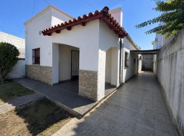 Casa · 111m² · 4 Ambientes · 1 Cochera · Casa en Venta 2 Dorm. - Tolosa