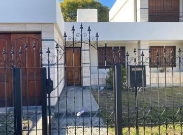 Casa · 186m² · 4 Ambientes · 1 Cochera · Venta Casa 3 Dorm. B° San Salvador Córdoba