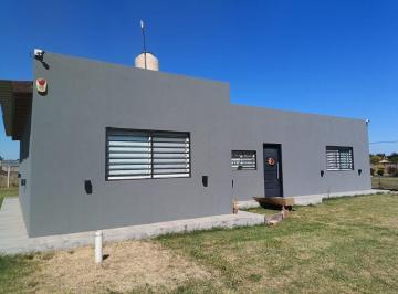 Casa · 76m² · 3 Ambientes · Venta Casa 3 Amb C/pileta San Vicente - Permuta