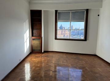 Departamento · 87m² · 3 Ambientes · Venta de Dpto 3 Amb con Dependencia Piso Alto
